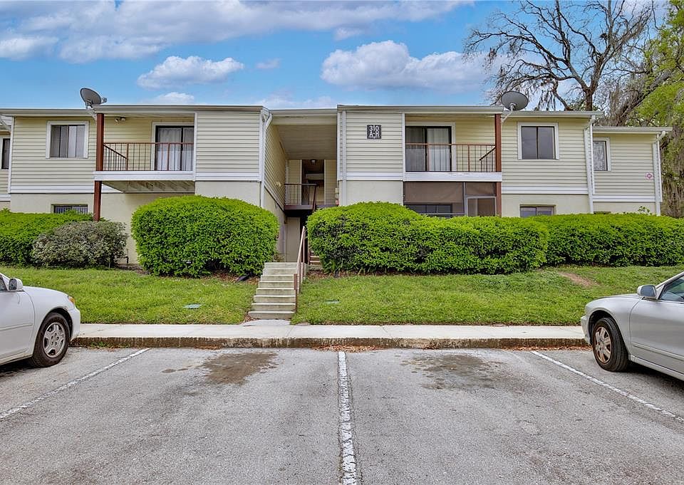 1st image of 310 CHEROKEE COURT #D