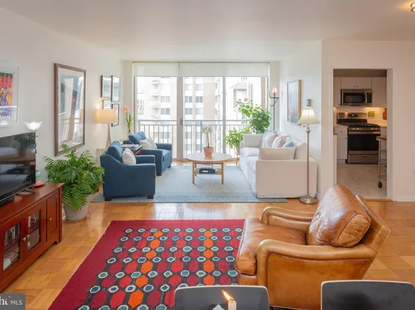 3001 Veazey Ter NW APT 1128, Washington, DC 20008