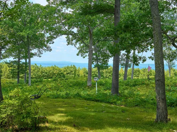 664 Borough Rd Road, Pembroke, NH 03275