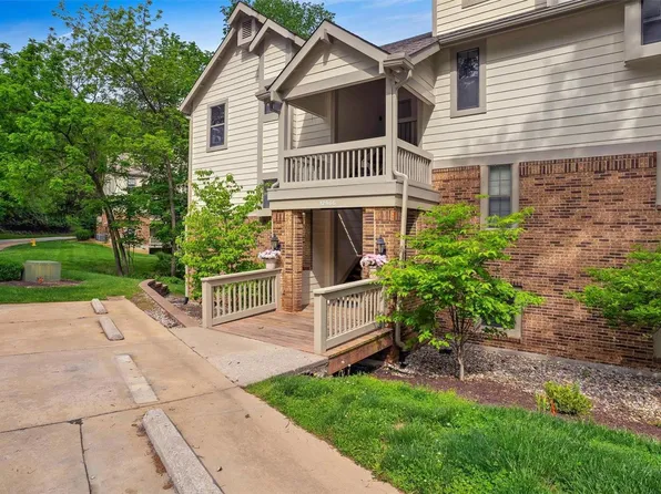 12966 Bryce Canyon Dr APT F, Maryland Heights, MO 63043