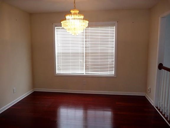 3rd image of 3527 Clearwater Dr