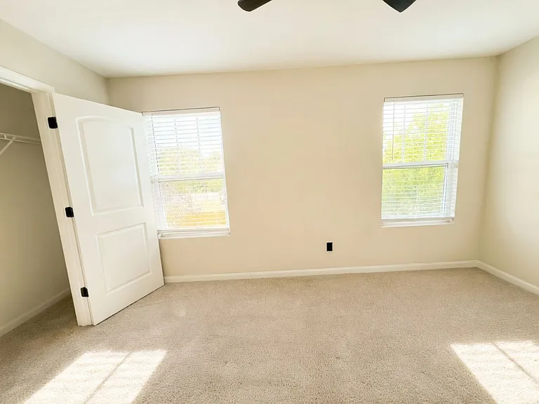 12881 Clydesdale Dr — Photo 31