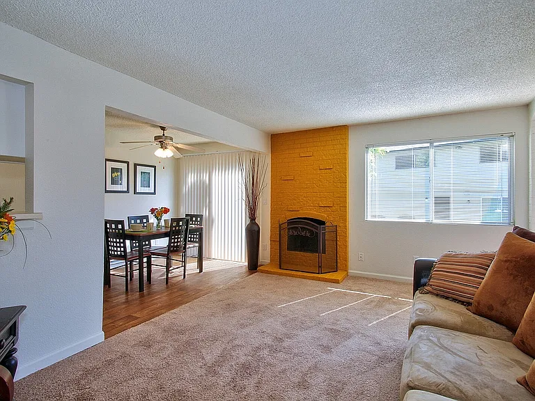 2897 NE Rene Ave — Photo 18