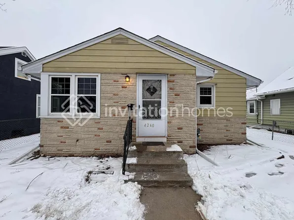 4240 6th St NE, Columbia Heights, MN 55421