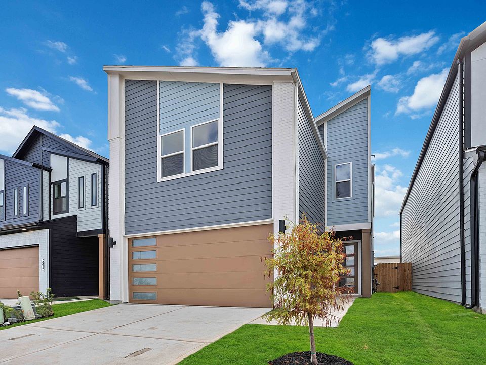 1st image of 13217 Moncloa Dr