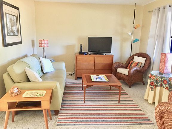 2nd image of 6032 Linneal Beach Dr