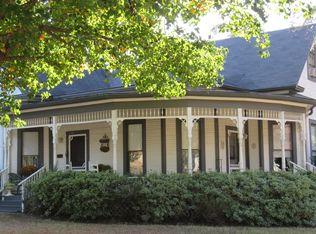 1105 S Line St, Jefferson, TX 75657