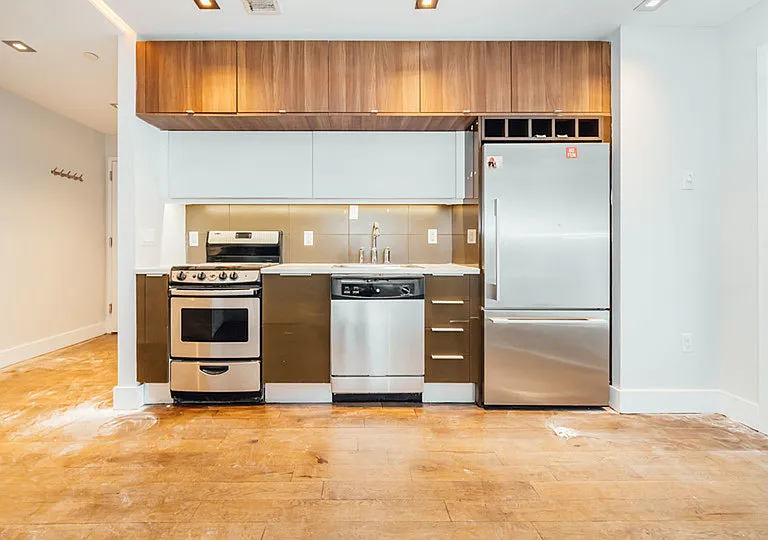 146 Meserole St #5D — Photo 20