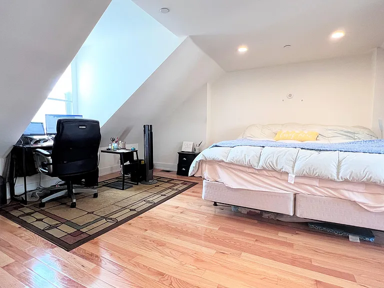 721 N 5th St #3F — Photo 16