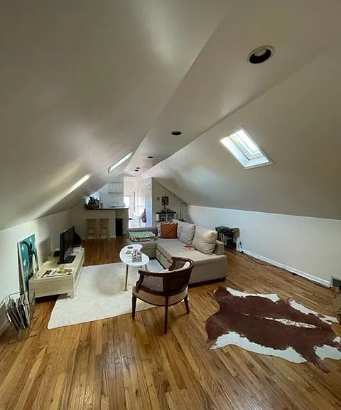 3-1021 W George St #3 — Photo 1