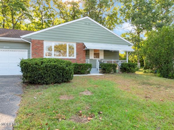 7 Bellflower Ct