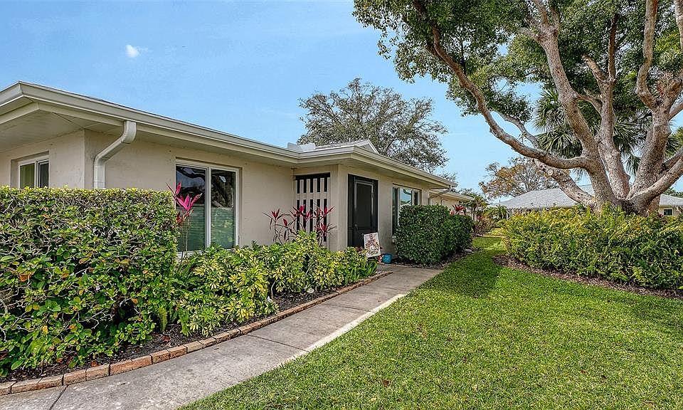 1st image of 4312 DRESDEN LANE #1
