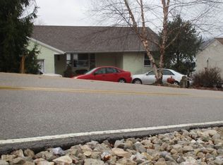 1787 Cherokee Rd, Lake Ozark, MO 65049