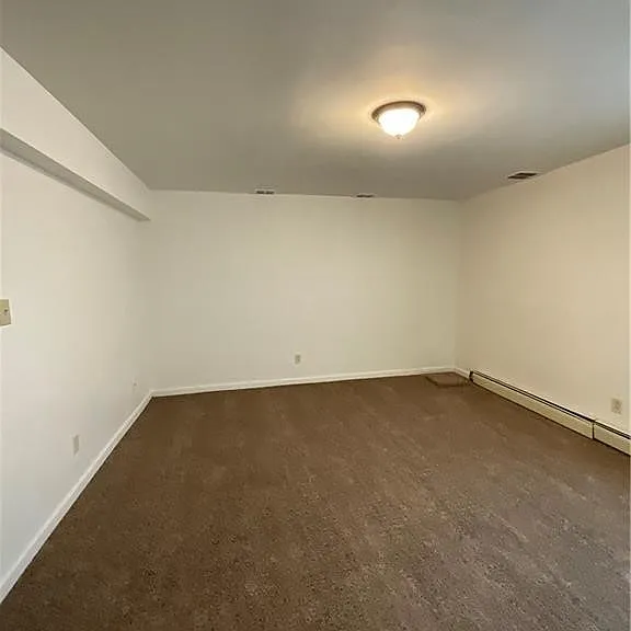 58 Duke St #58 — Photo 42