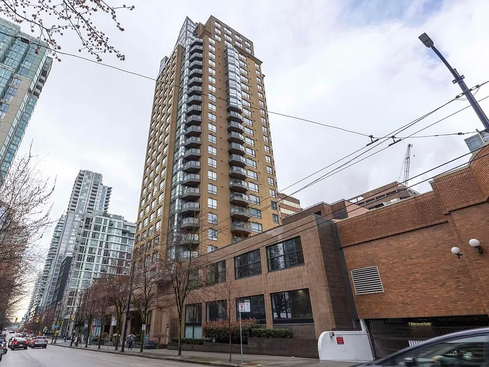 1189 Howe St #3563