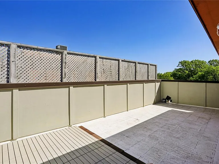 21 Skyline Way NE — Photo 45