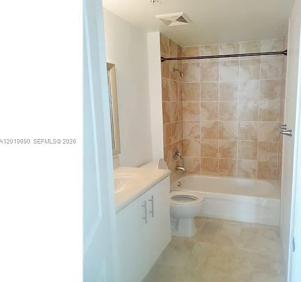 7900 Harbor Island Dr #1010 — Photo 14