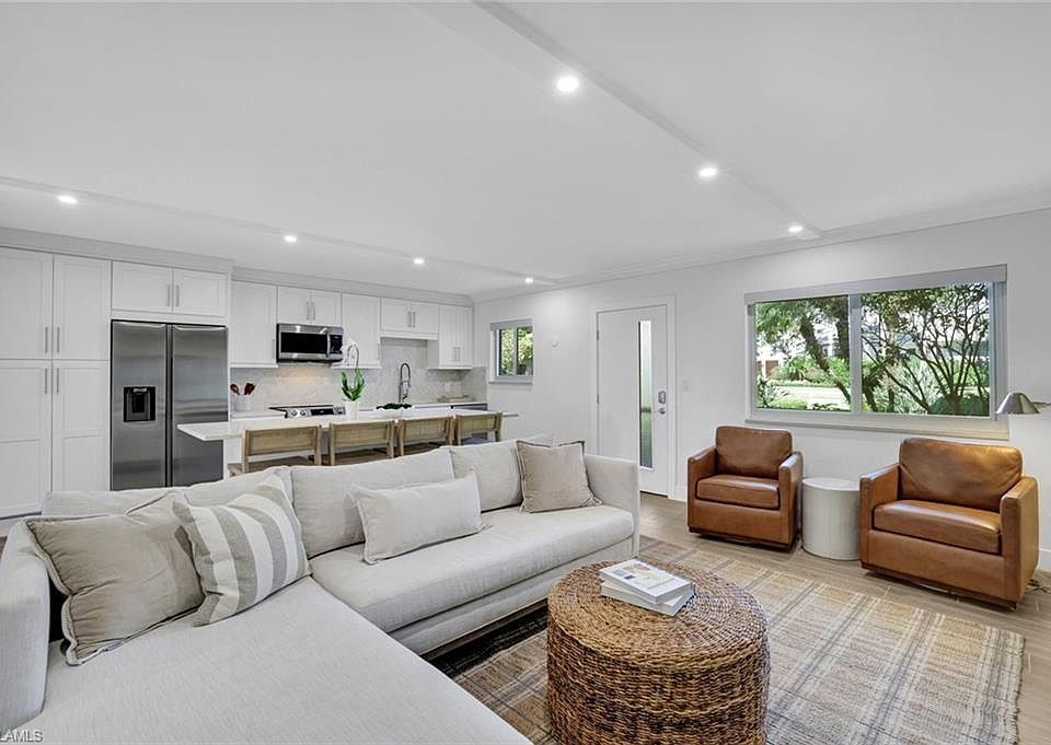 1st image of 1100 Gulf Shore BLVD N #103