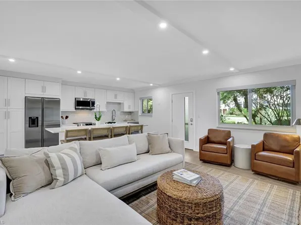 1100 Gulf Shore BLVD N #103, NAPLES, FL 34102