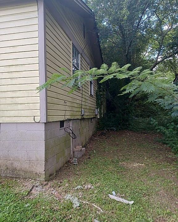 2nd image of 1225 32nd St