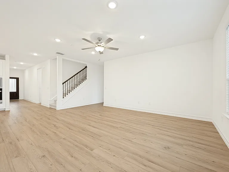 1708 Kendell St — Photo 2
