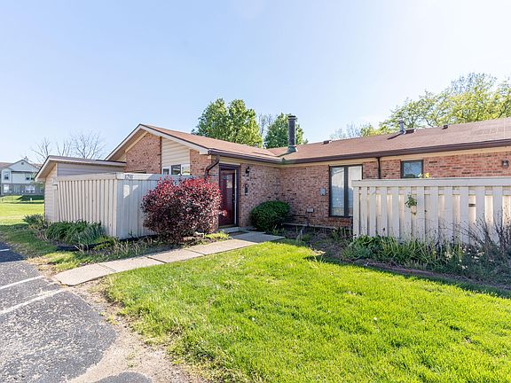 2nd image of 1238 Hollowbrook Dr