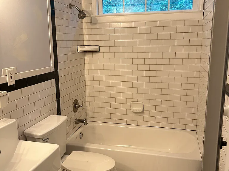 1106 Loring St SE — Photo 18