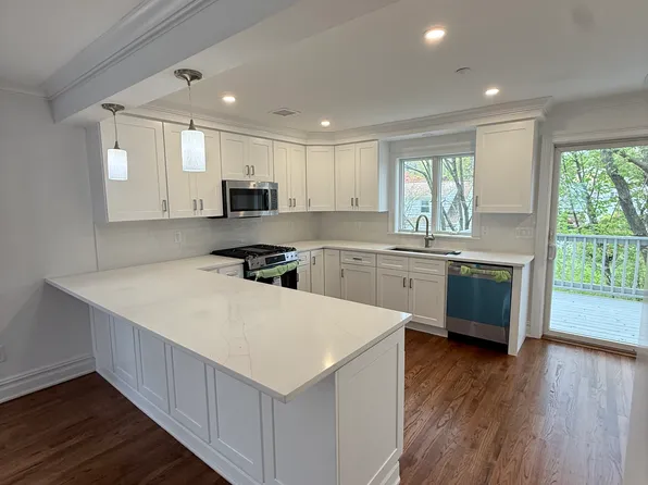 (undisclosed Address), Harrison, NY 10528