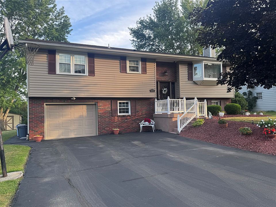 1st image of 1034 Sarah Ln
