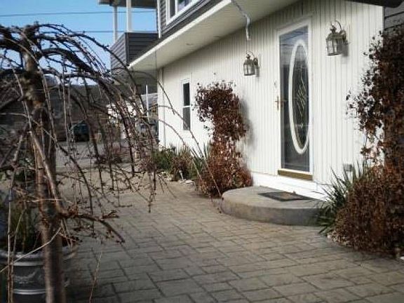 171 Ridgway Drive Entry