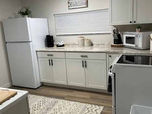 808 1/2 Howard Ave, Billings, MT 59101