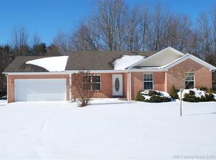 256 Carol Ln, Scottsburg, IN 47170