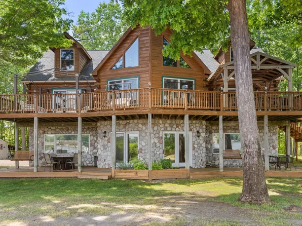 (undisclosed Address), Rockford, MI 49341