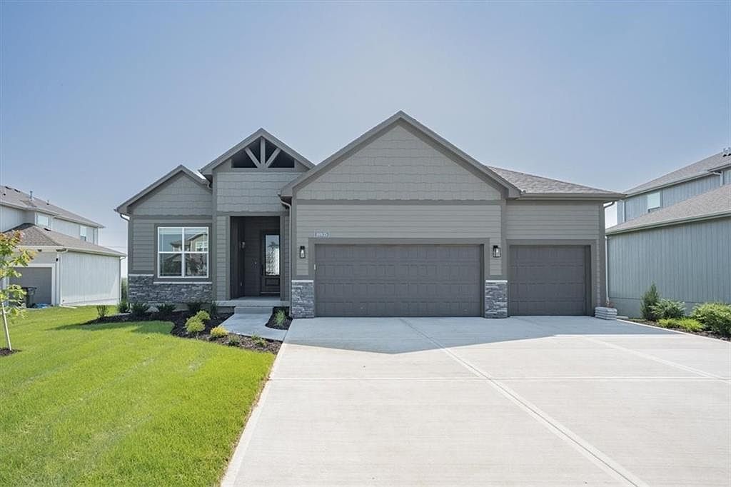 16935 S Hunter St, Olathe, KS 66062 MLS 2499577 Zillow