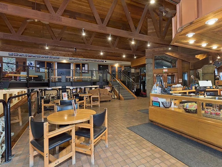 Optional Amenity: Passes to Snowcreek Athletic Club! Access to the Food Court and more!
