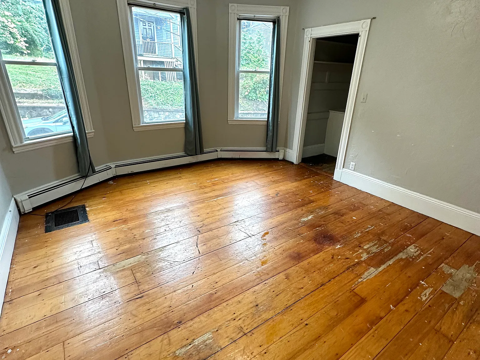 3 bed, $3,400 — Photo 2