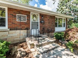 2340 Sharron St, Burlington, ON L7R1W7