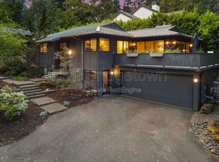 160 Iron Mountain Blvd, Lake Oswego, OR 97034