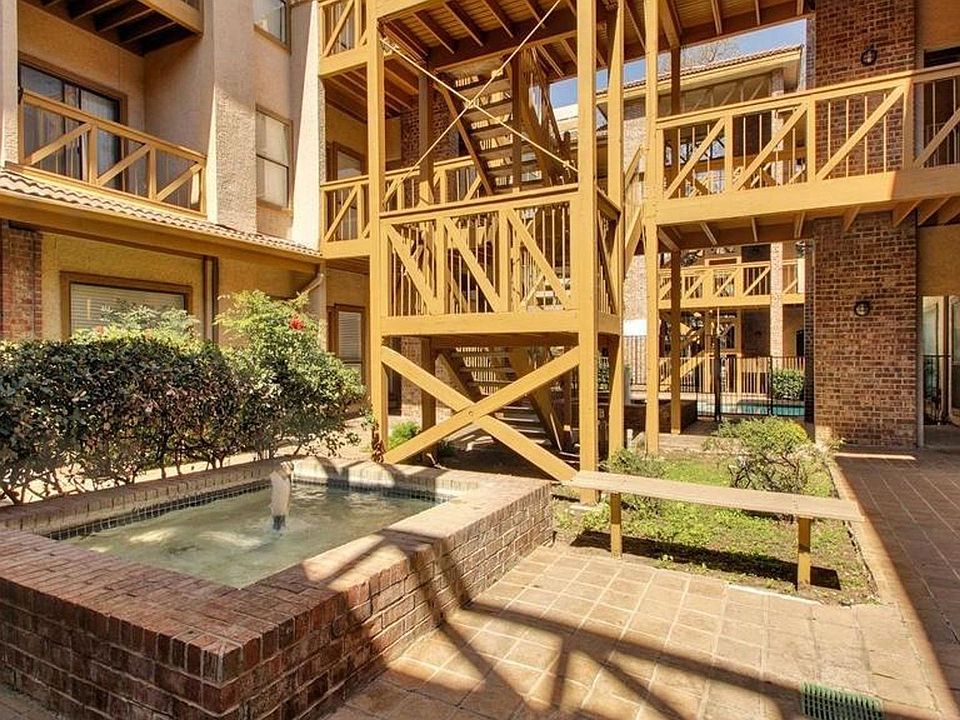 2nd image of 806 W 24th St APT 100