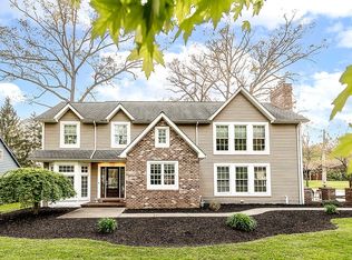 515 Forest Dr, Grove City, PA 16127