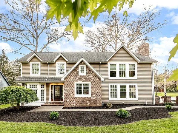 515 Forest Dr, Grove City, PA 16127