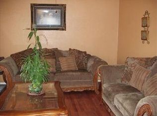 226 Red Robin Dr, Patterson, CA 95363