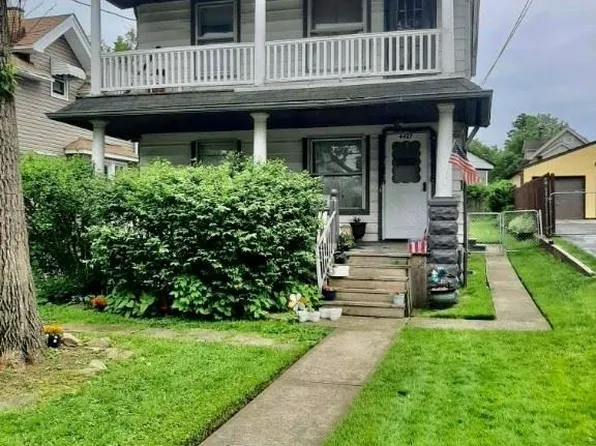 4427 Woburn Ave, Cleveland, OH 44109
