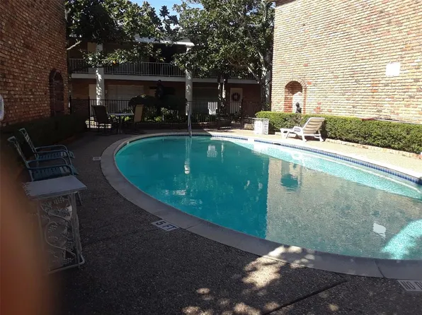 2121 Fountain View Dr APT 61D, Houston, TX 77057