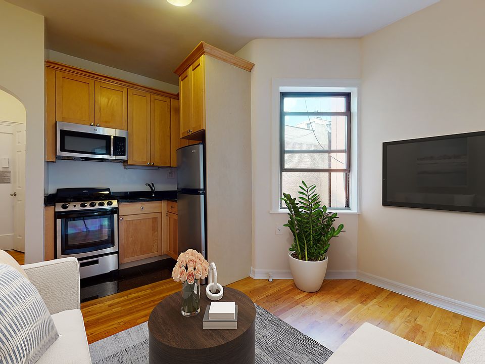 1st image of 212 Grand St APT 5A