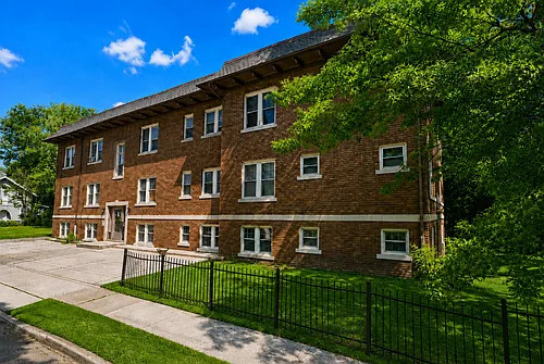 111 Hollinger Ave Photo 1