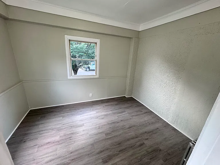 74 Baldwin Ave #1R — Photo 8