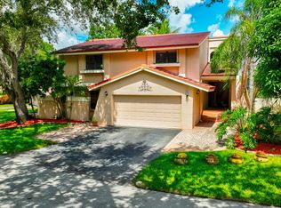 613 Hollows Cir, Deerfield Beach, FL 33442
