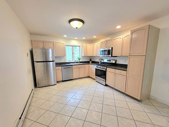 4th image of 560 Studio Rd Floor 2