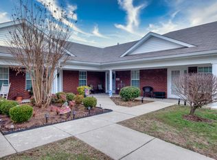 7336 Fox Hollow Way, Louisville, KY 40228